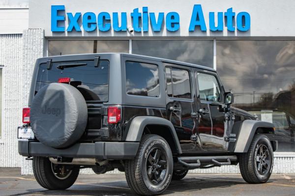 Used 2018 JEEP WRANGLER UNLIMI SPORT