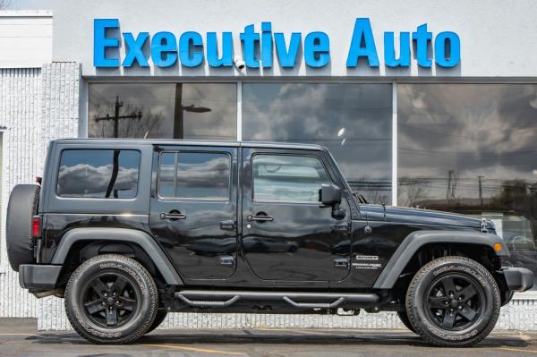 Used 2018 JEEP WRANGLER UNLIMI SPORT