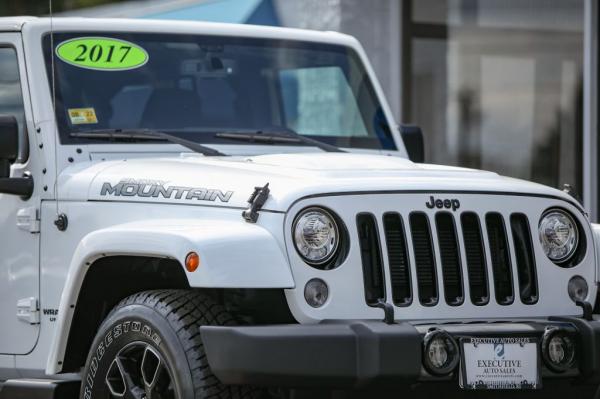 Used 2017 JEEP WRANGLER UNLIMI SAHARA Smokey MTN