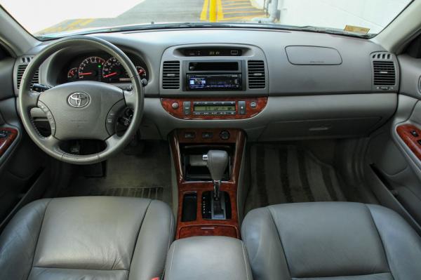 Used 2005 Toyota CAMRY XLE XLE