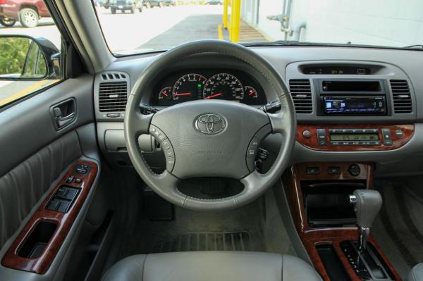 Used 2005 Toyota CAMRY XLE XLE