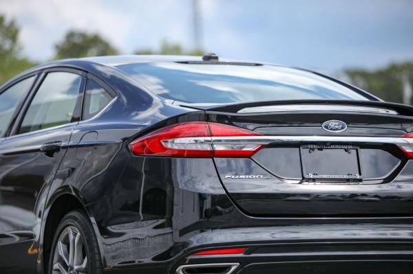 Used 2017 FORD FUSION SE SE