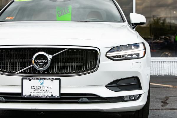 Used 2017 VOLVO S90 T6 MOMENTUM