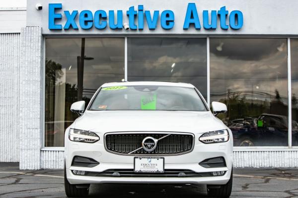 Used 2017 VOLVO S90 T6 MOMENTUM