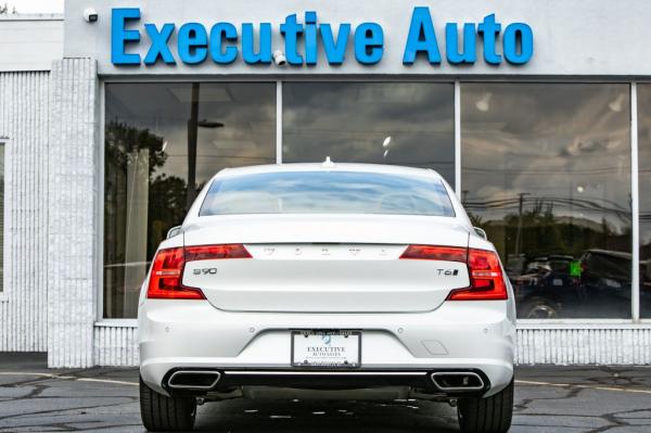 Used 2017 VOLVO S90 T6 MOMENTUM