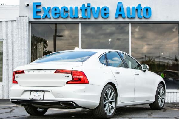 Used 2017 VOLVO S90 T6 MOMENTUM