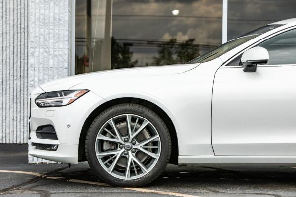 Used 2017 VOLVO S90 T6 MOMENTUM