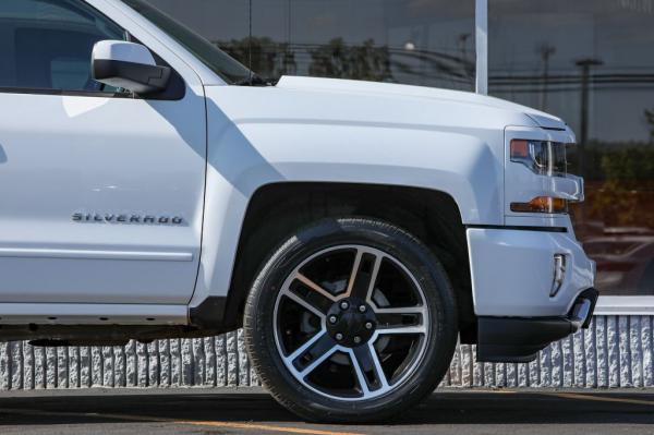 Used 2017 CHEVROLET SILVERADO 1500 LT