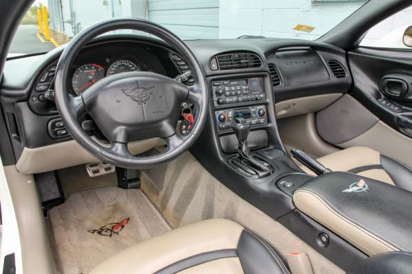 Used 2004 CHEVROLET CORVETTE