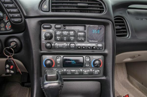 Used 2004 CHEVROLET CORVETTE