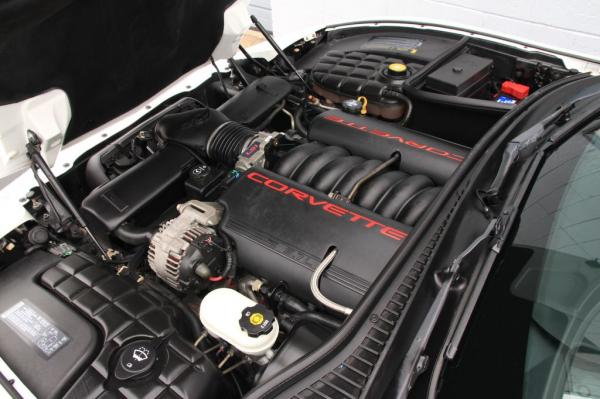 Used 2004 CHEVROLET CORVETTE