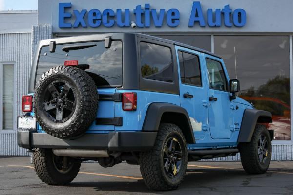 Used 2017 JEEP WRANGLER UNLIMI SPORT
