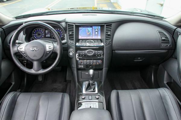 Used 2017 INFINITI QX70