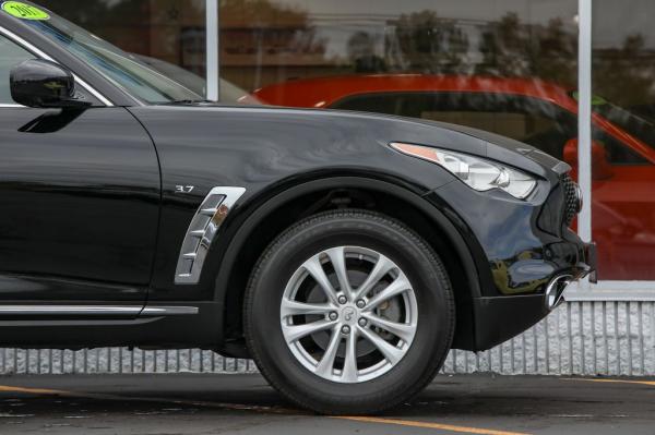 Used 2017 INFINITI QX70