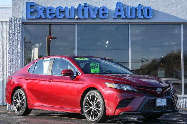 Used 2018 Toyota CAMRY SE SE