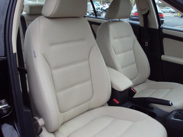 Used 2012 VOLKSWAGEN JETTA SE SE