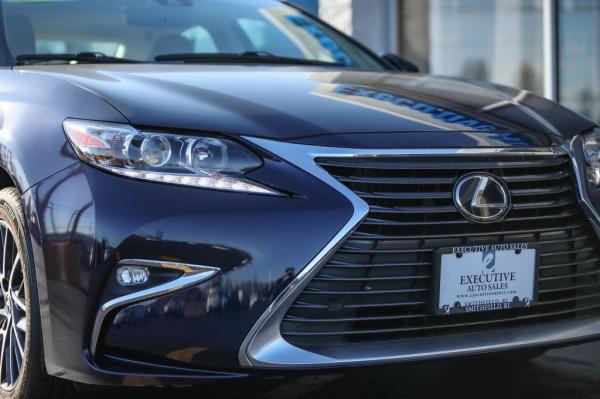 Used 2017 LEXUS ES350 350