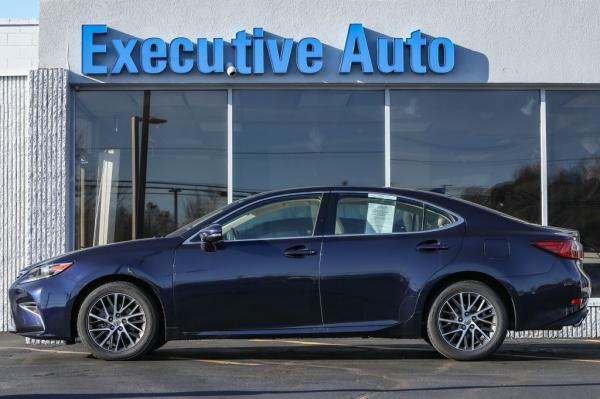 Used 2017 LEXUS ES350 350