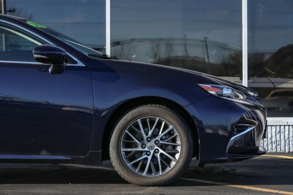 Used 2017 LEXUS ES350 350