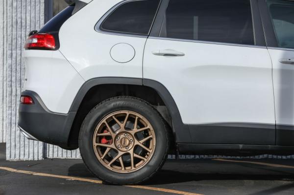 Used 2016 JEEP CHEROKEE LTD LIMITED