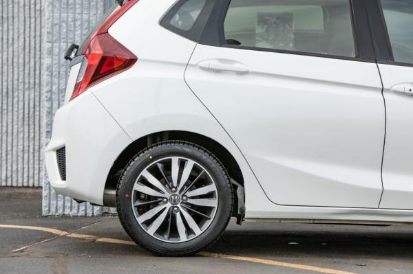 Used 2016 HONDA FIT EX EX