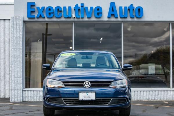 Used 2014 VOLKSWAGEN JETTA SE SE