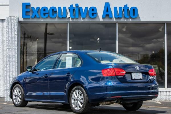 Used 2014 VOLKSWAGEN JETTA SE SE