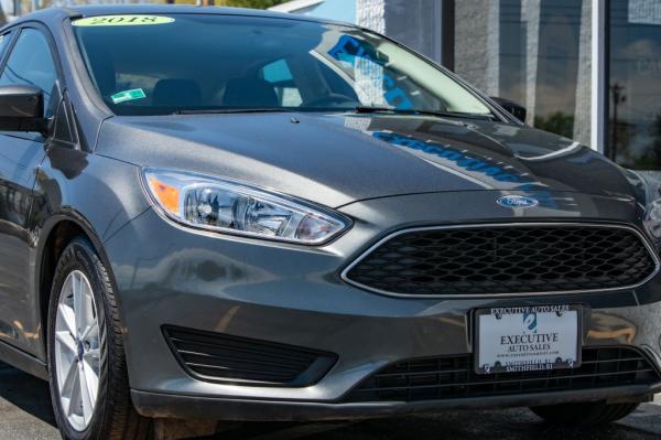 Used 2018 FORD FOCUS SE SE