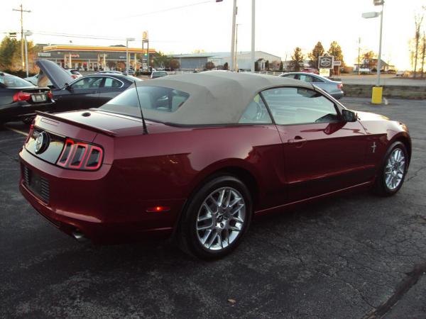 Used 2014 FORD MUSTANG convertible