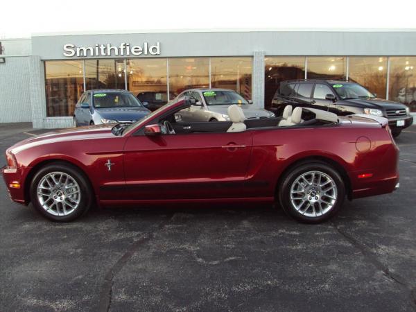 Used 2014 FORD MUSTANG convertible